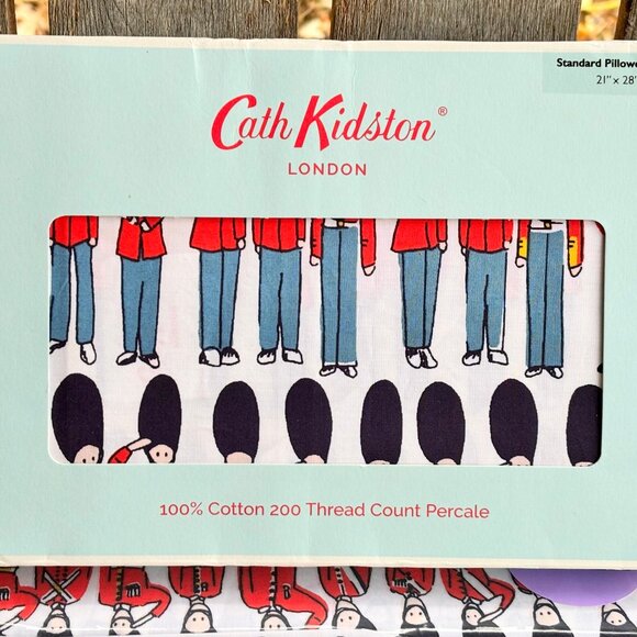 6-pc Cath Kidston LONDON GUARDS CHRISTMAS Queen Size Sheet Set (2 extra PC's) - Picture 3 of 9